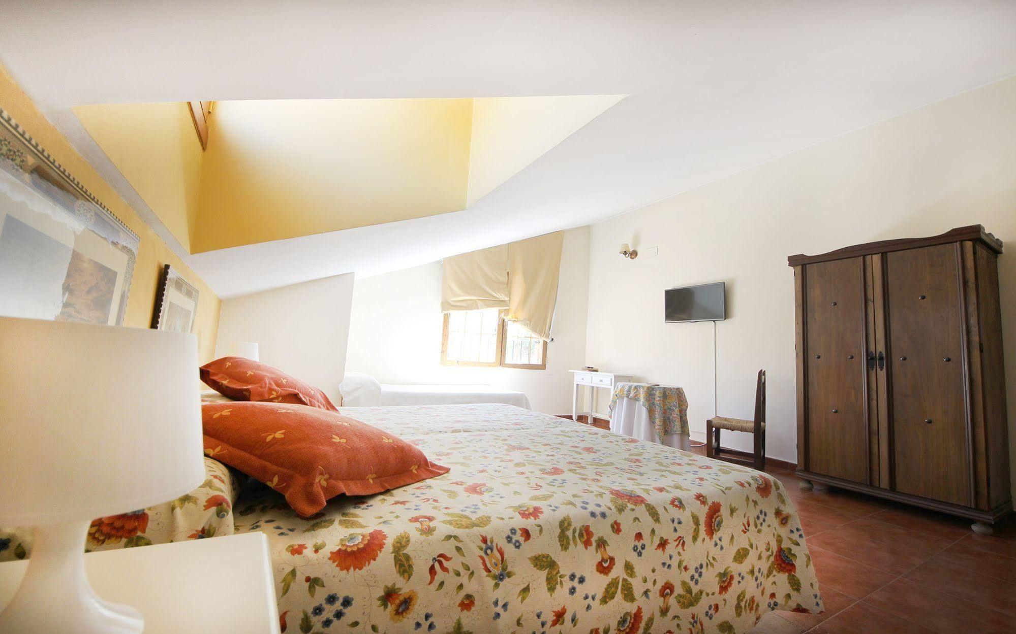 Hotel Boutique Alicia Carolina Monachil Exterior photo